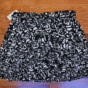 GEORGE. Black And White Women's Skirt. XL